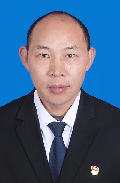谭于文