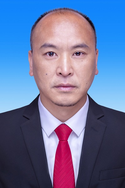 万金彬