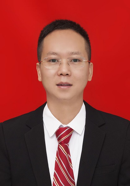 王　斌